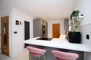 Kitchen/Diner- click for photo gallery